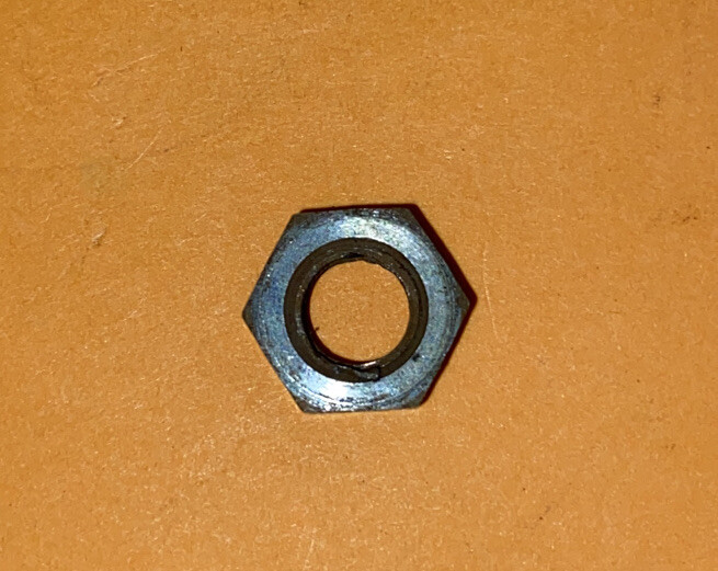 *NOS* 1520-SINGER NUT-FOR SEWING MACHINES*