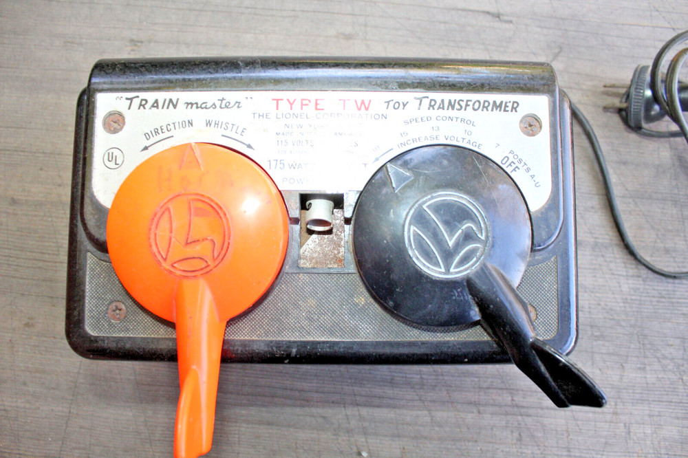 Lionel Postwar TW 175 Watt Transformer b2