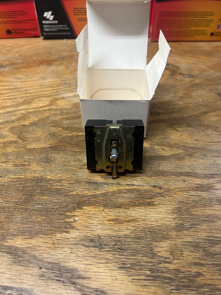 60607205 IS A FRIEDRICH A/C WINDOW UNIT SWITCH