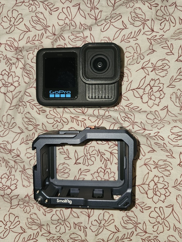 GoPro HERO13 Black Camera Accessory Bundle + Small Rig Case + Small Rig Light