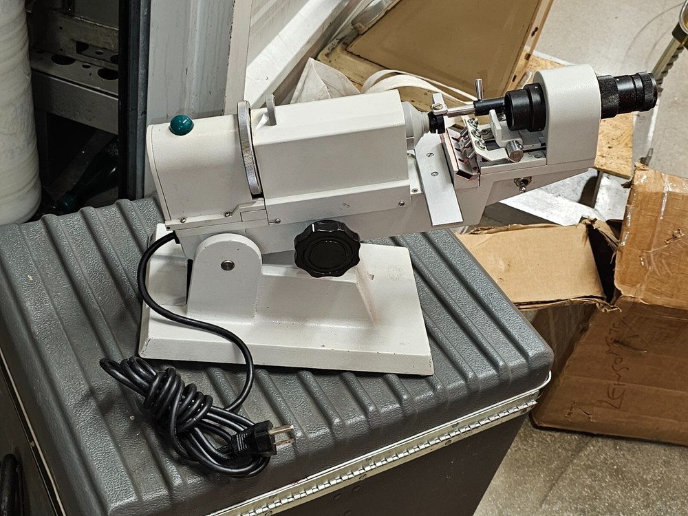 OPTICAL EQUIPMENT REFRACTOR METER LENS (MADE IN JAPAN)