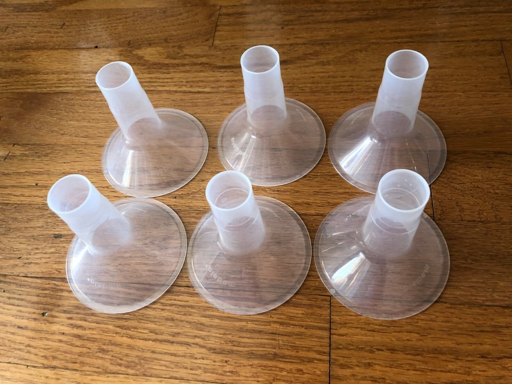 (6) Medela breast shield - 27 mm