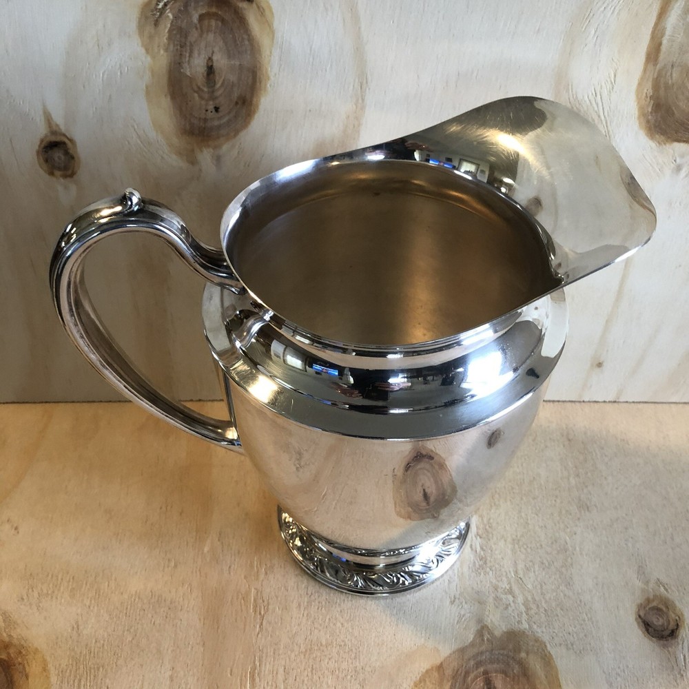 Vintage Medium Sized Pitcher From Oreida in the Briarcliff Pattern