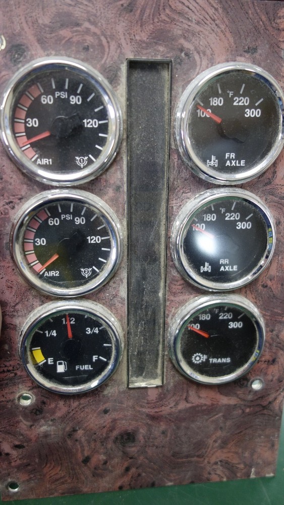 International Dash Panel 3553165c91
