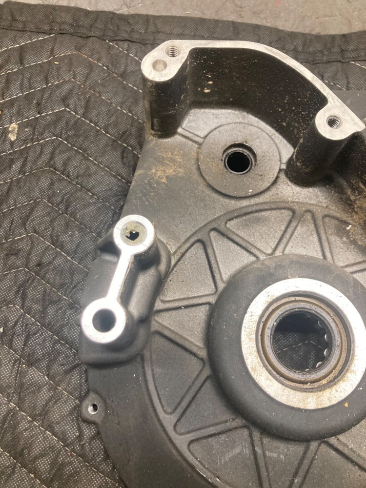 HARLEY DAVIDSON SOFTAIL INNER CHAIN CASE HOUSING 60620-94B black