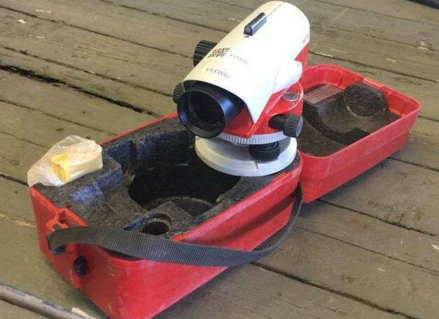 Leica NA730 Automatic Laser Level