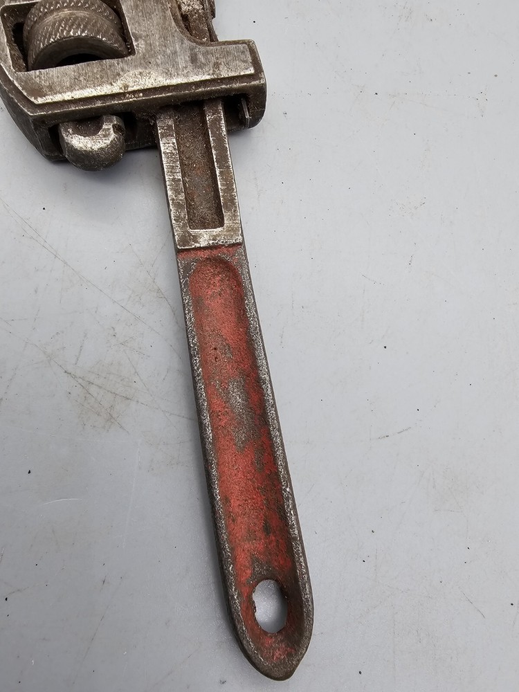 Pipe Wrench Small No 8 - Made in Spain
