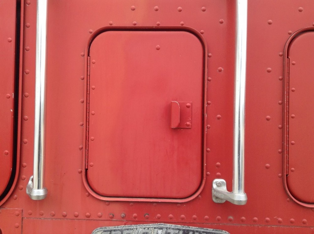 Freightliner FLT Left/Driver Sleeper Door - Used
