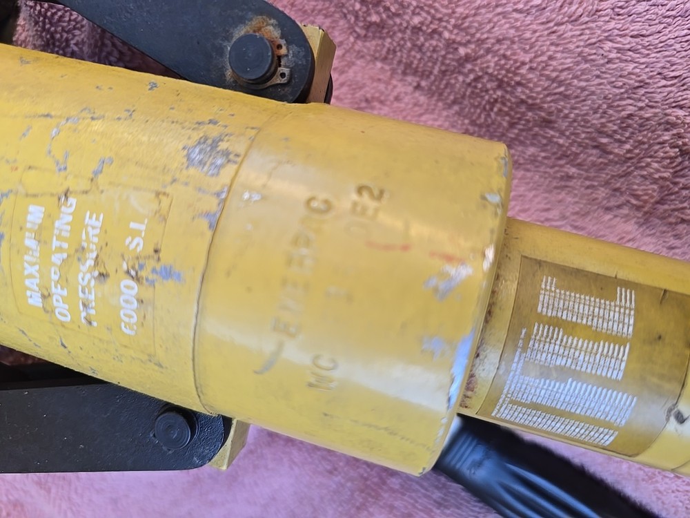 Enerpac WC 936 0E2 Hydraulic Cable Cutter