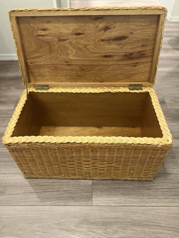 Wicker Storage Chest With Glass Top
