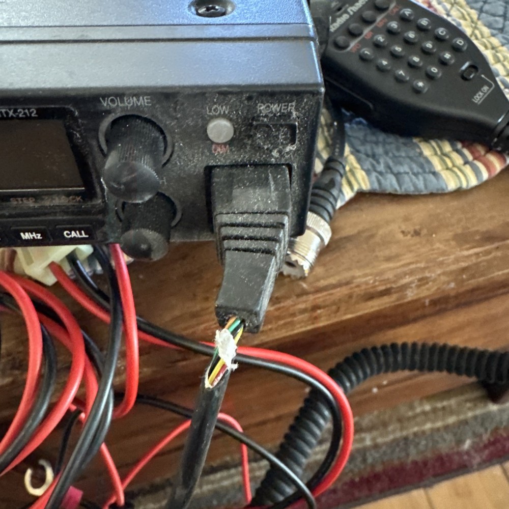 Radio Shack HTX-212 Two Meter Mobile Transceiver Works Great!