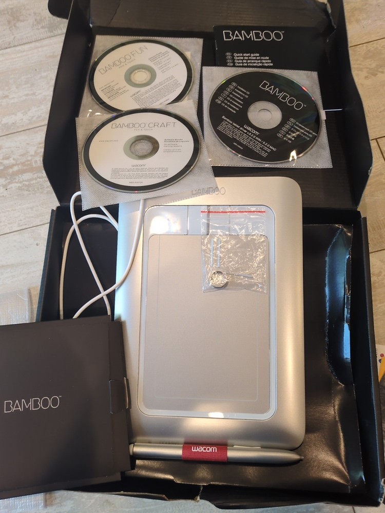 Wacom Bamboo Touch Tablet Model: CTH-461 & Craft Pen