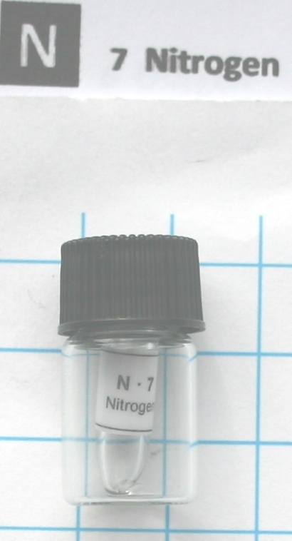 Mini ampoule Nitrogen gas 99% in a glass vial element 7 sample