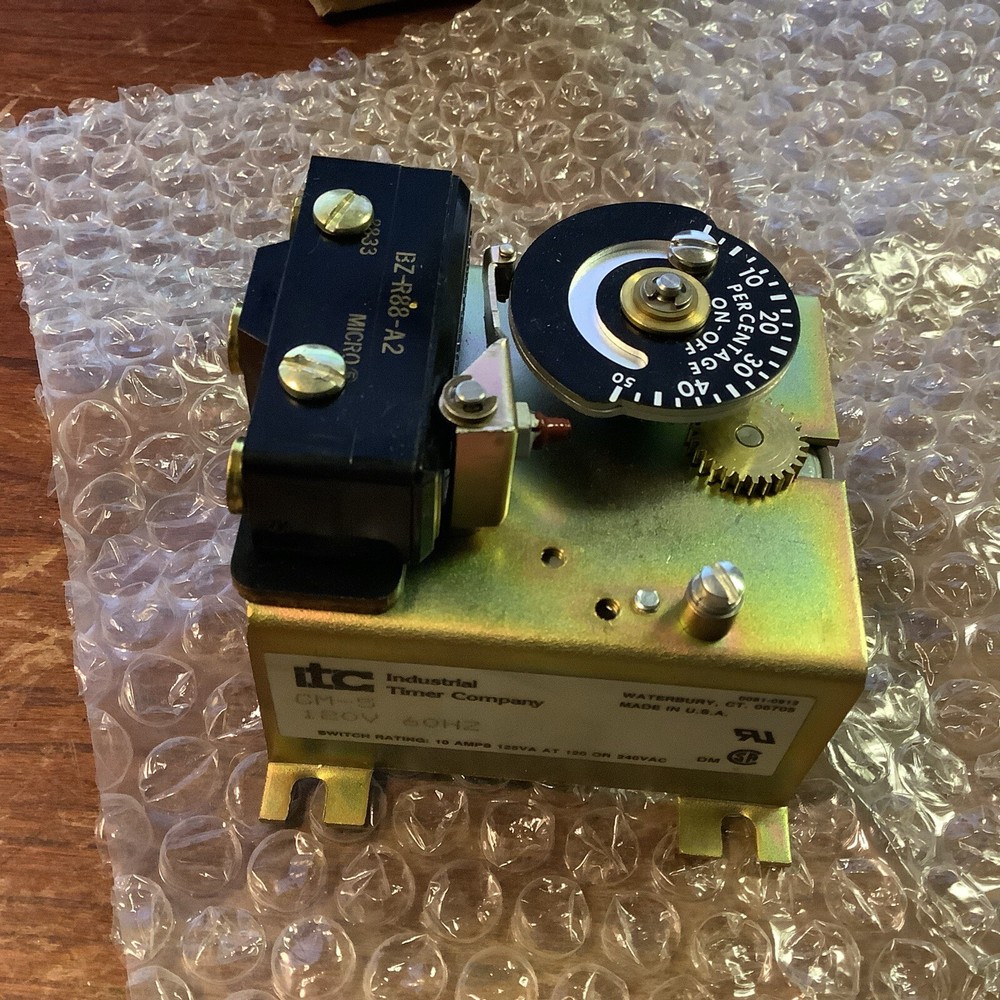 ITC Industrial Timer Co.CM-5 Panel Mount Timer CM Series Programmable(new)