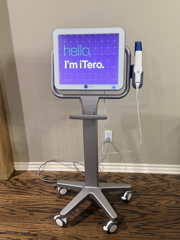 iTero Element with Rolling Cart