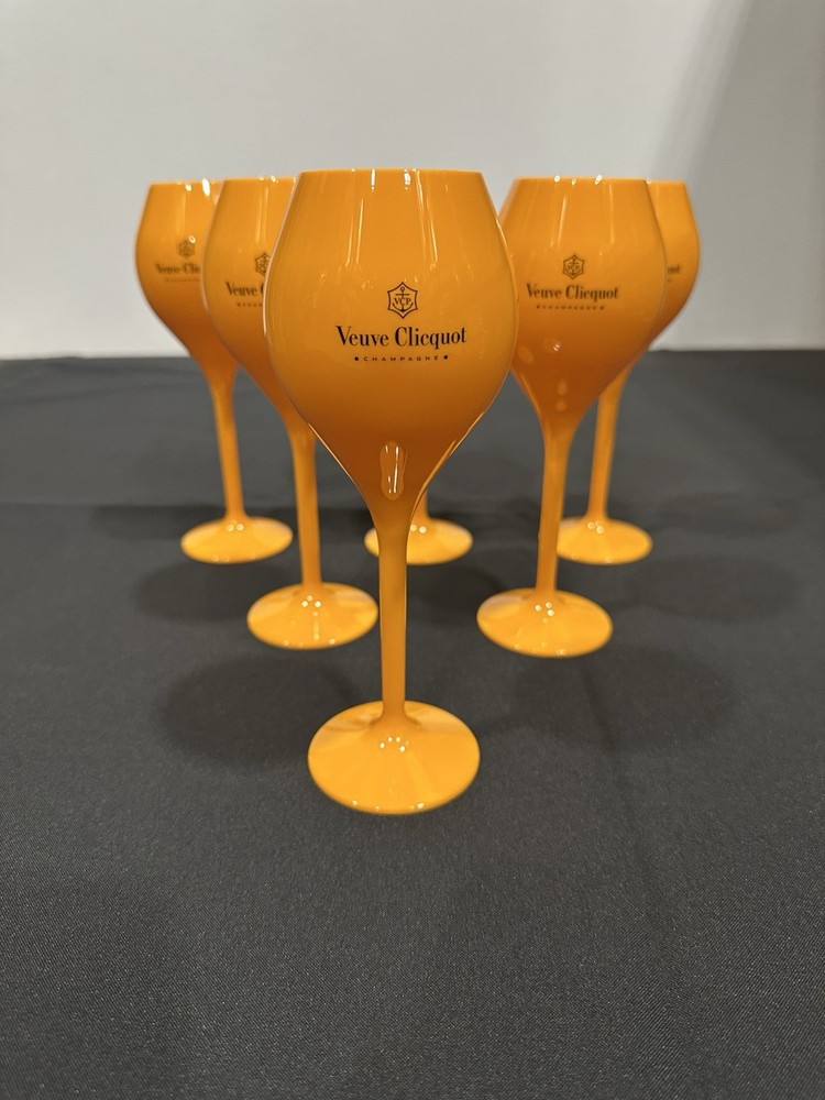Veuve Clicquot Plastic Flutes