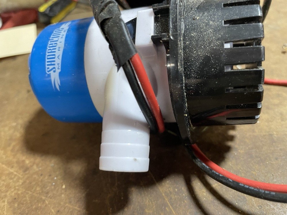 Shoreline Marine Bilge Pump with Float Switch, 800 GPH