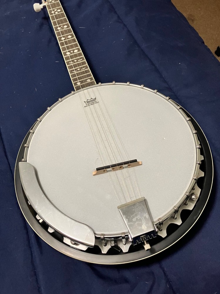 Oscar Schmidt banjo, only one hour of use