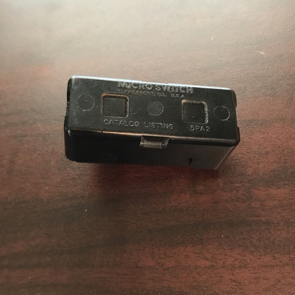 Scott Model 1800 Plastic Index Card Machine Micro Switch (OEM) Used Qty-1
