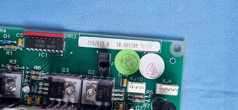 GE Senographe DMR - Compression Arm Distribution Board - 2102619