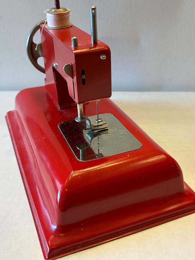 KAY-AN-EE Sew Master Machines US. Zone Berlin 2 Different Models w/ Boxes