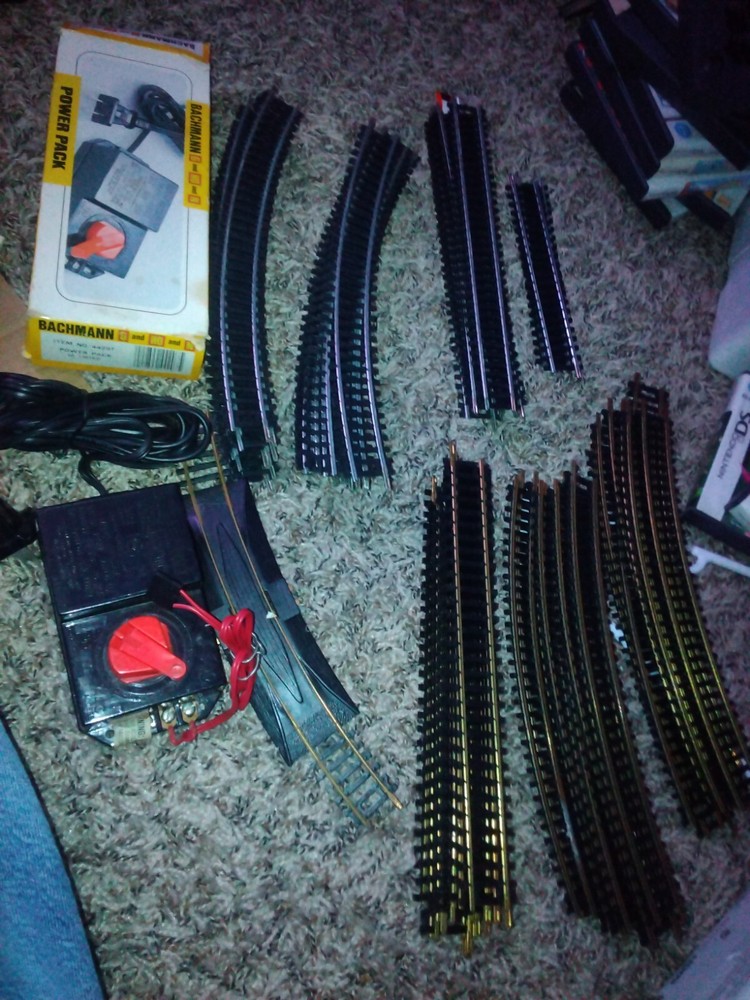Bachmann HO & N Scale 44207 POWER Electric Controller NEW 58 pieces train track