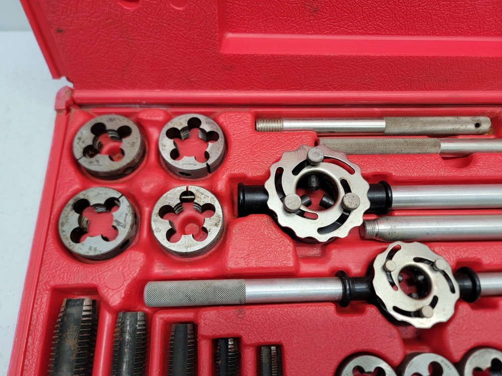 Snap-on Tools Tap and Die Set SAE