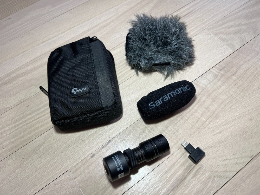 Saramonic Directional Microphone with Lightning Connector, WIndscreen, Bag