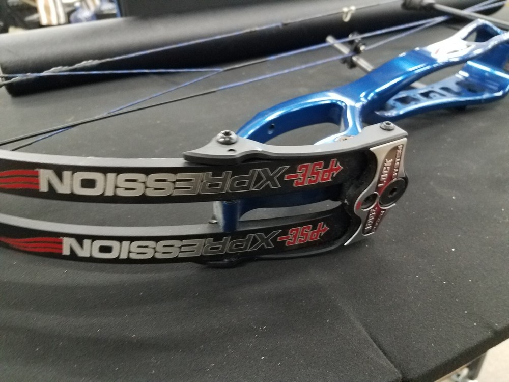 PSE Xpression Compound Target Bow