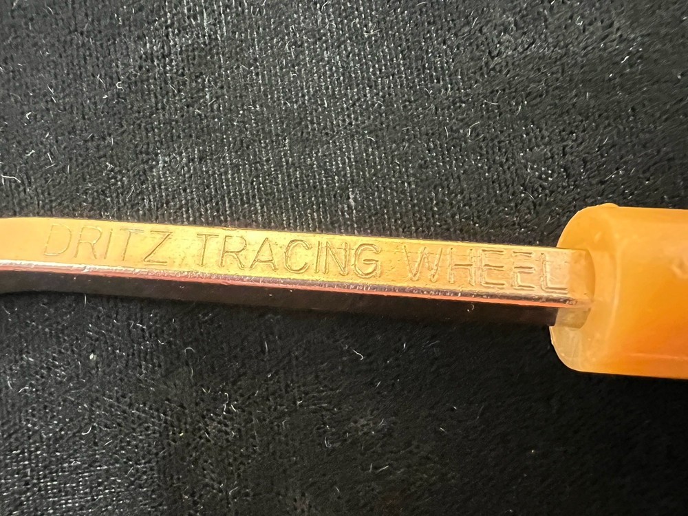 Vintage DRITZ Tracing Wheel Butterscotch Bakelite Handle + Machine Needles