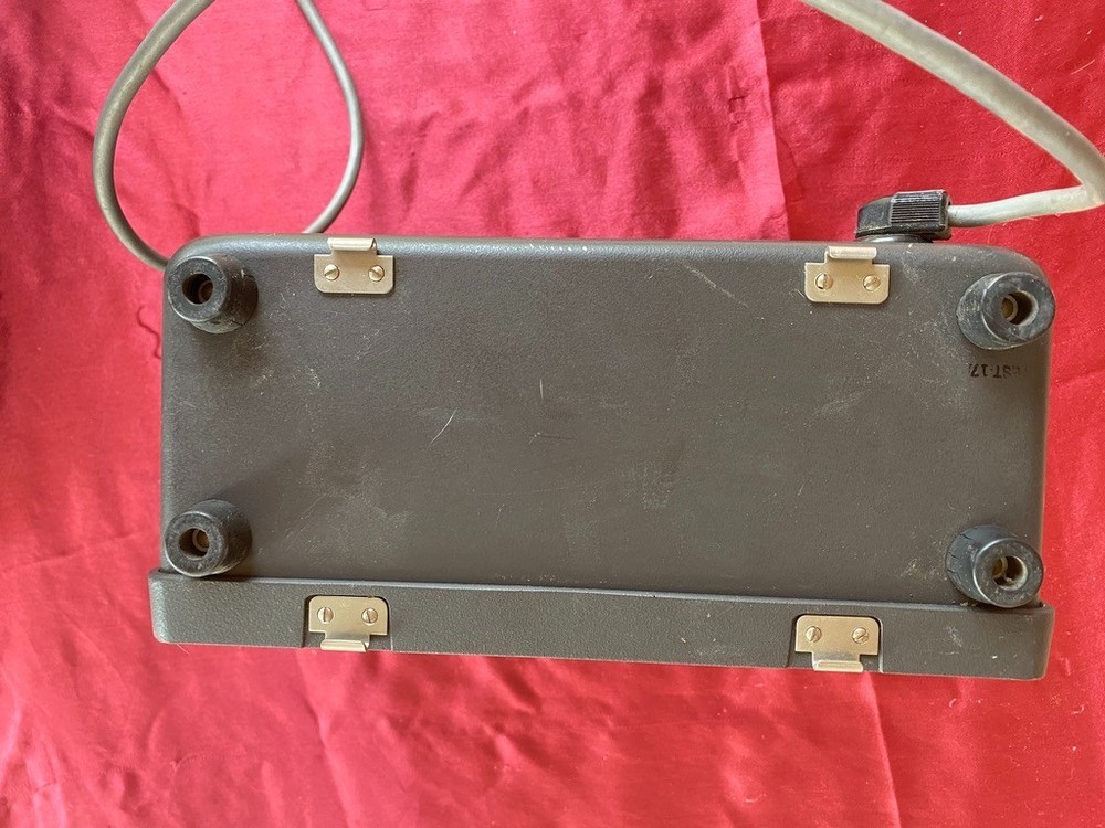 Vintage Motorola Audio Oscillator 1KC Distortion Analyzer