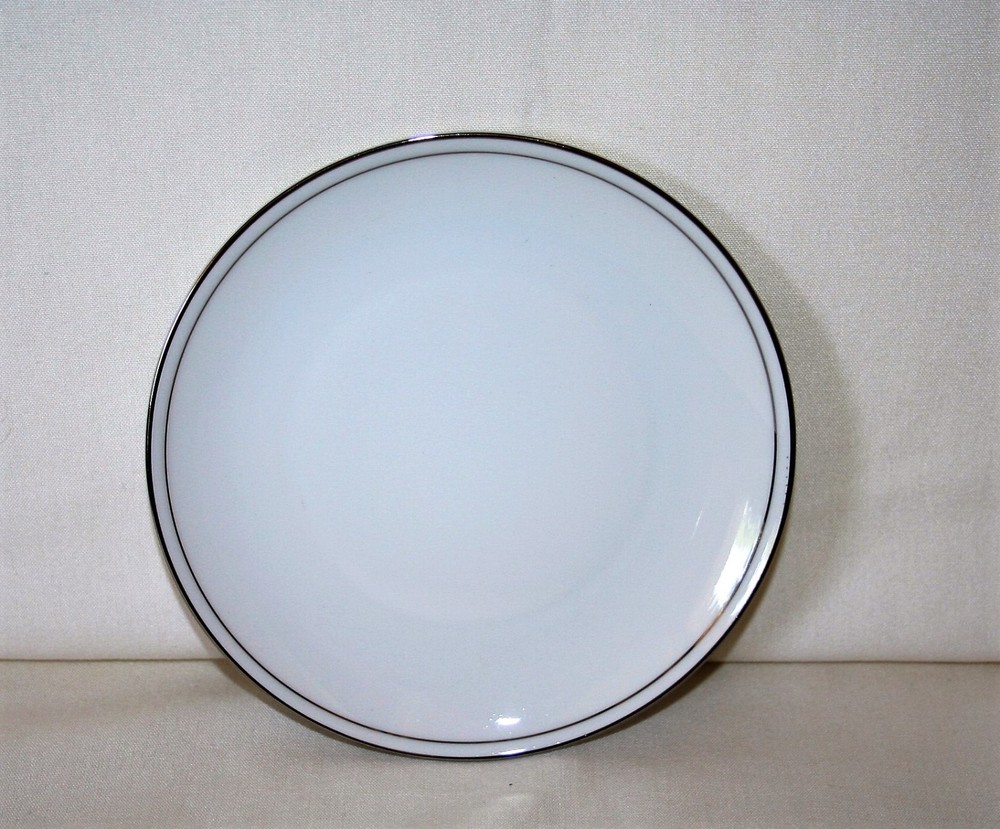 ROYAL CREST (GERMANY) PLATINUM WEDDING BAND 5 PIECE DINNERWARE PLACE SETTING