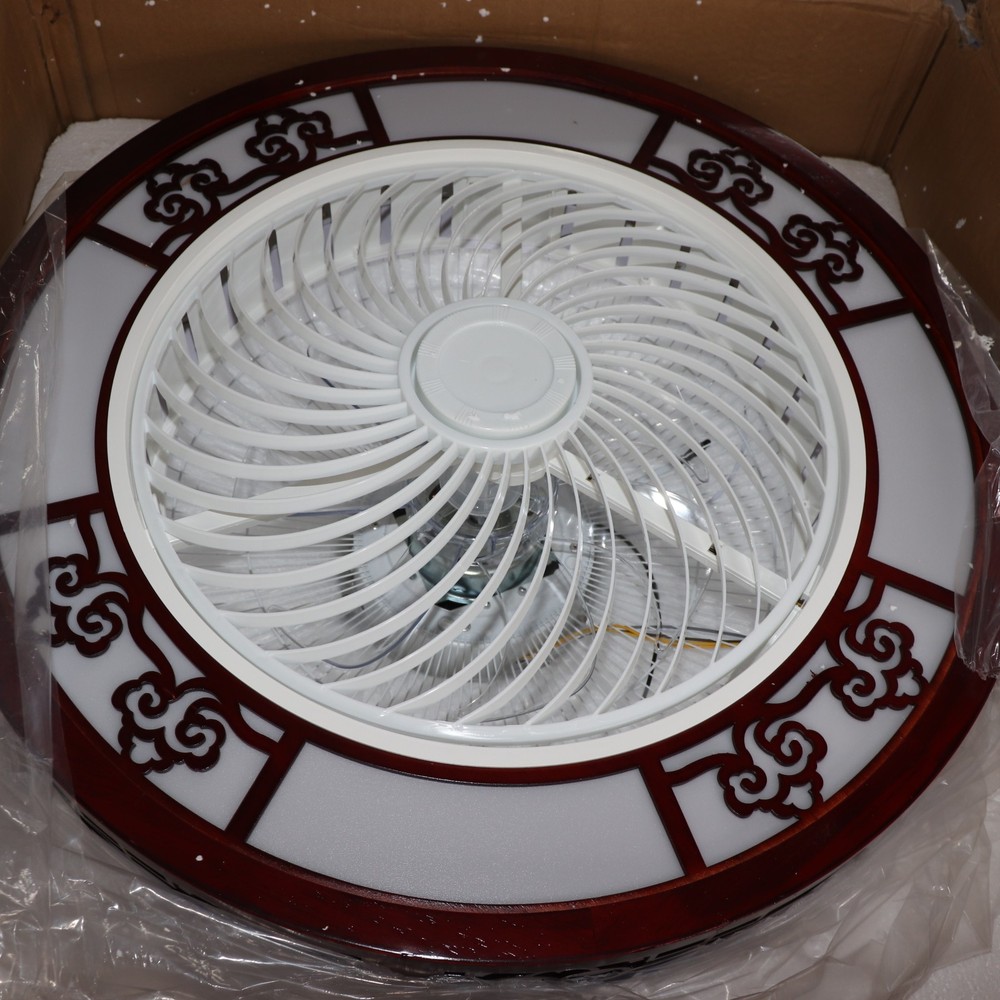 Light Pattern Fan 23-1/2" x 3-1/2"