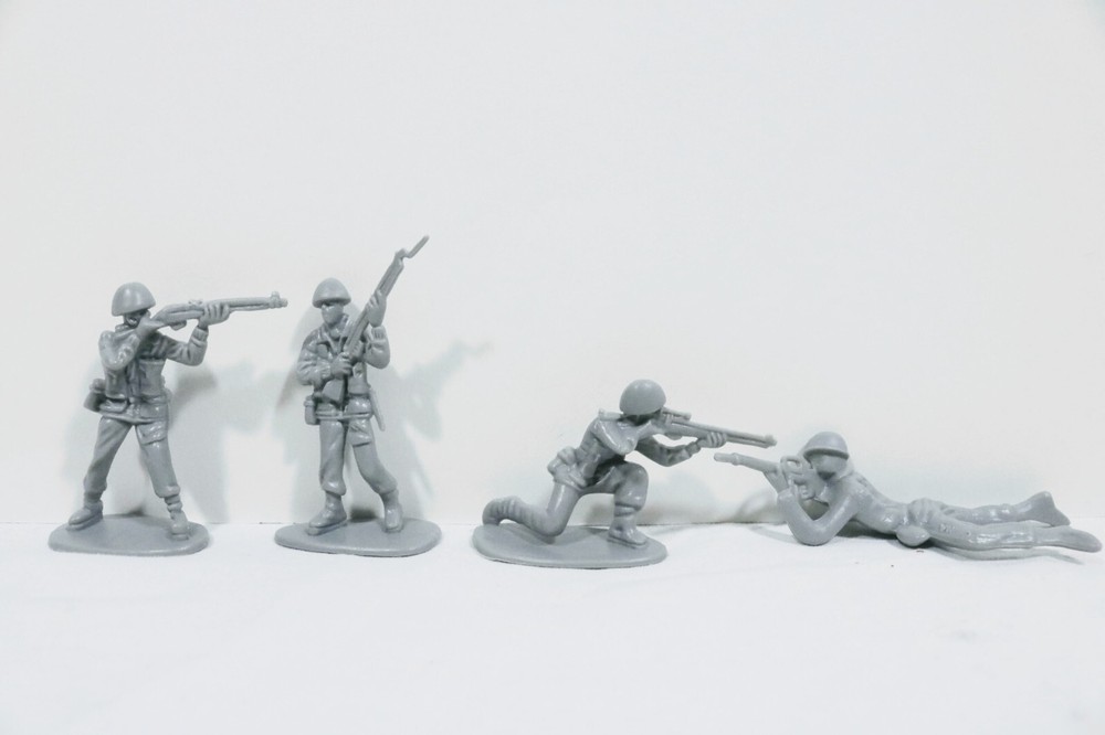 Army Figurines Grey Plastic Lot 1