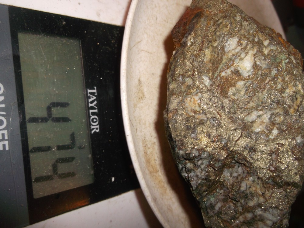 Gold, silver, copper, 474 grams samples ,ore high grade .