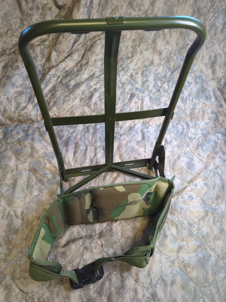 Alice Pack Frame + Molle Woodland Kidney Pad