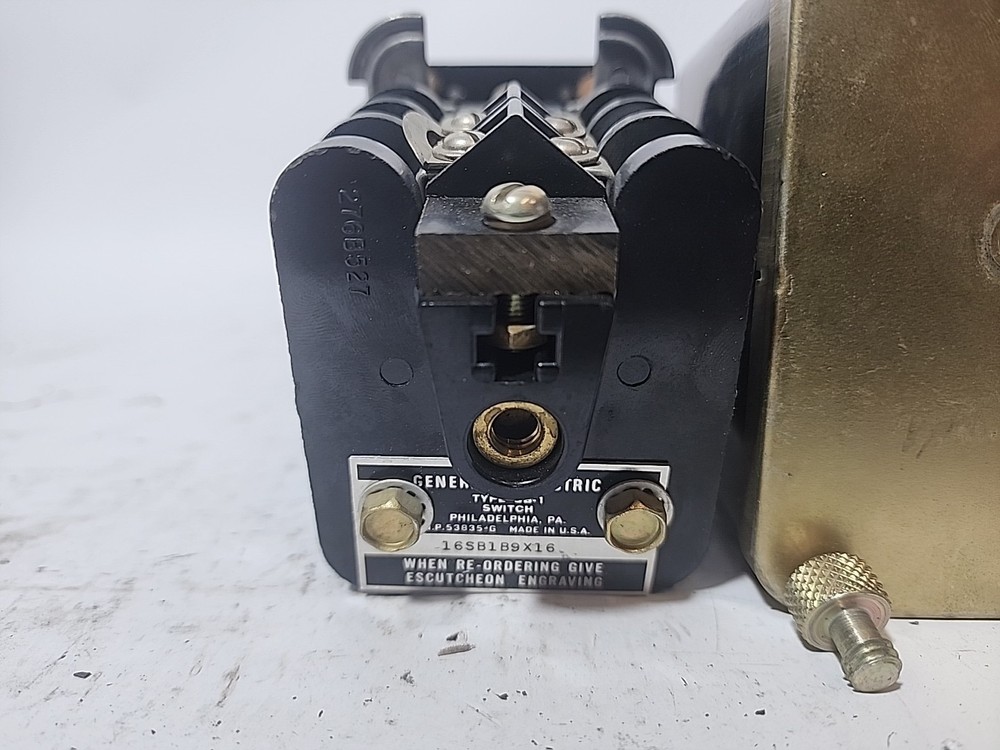 General Electric 16SB1B9X16 Control Switch