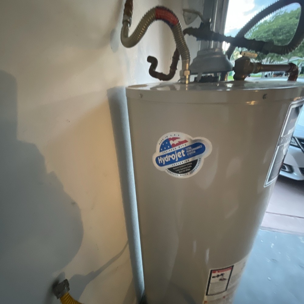 Bradford White RG240T6N 40 Gallon Atmospheric Vent Natural Gas Water Heater