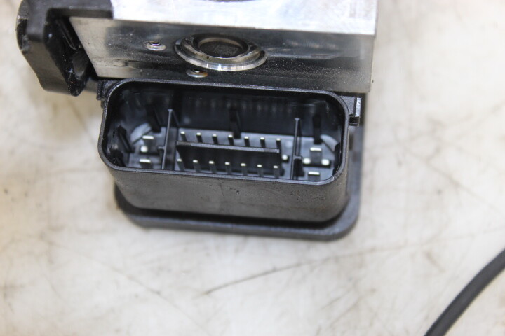 20 TRIUMPH 1050 SPEED TRIPLE RS ABS ABS PUMP UNIT MODULE