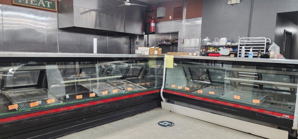 COMMERCIAL 16 Ft MEAT CASES REFRIGERATOR DISPLAY