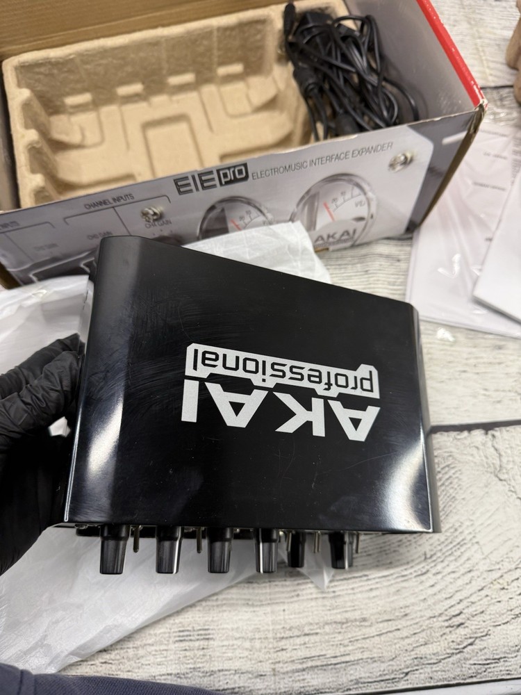 Akai Professional EIE Pro Electromusic Interface Expander USB Audio Interface