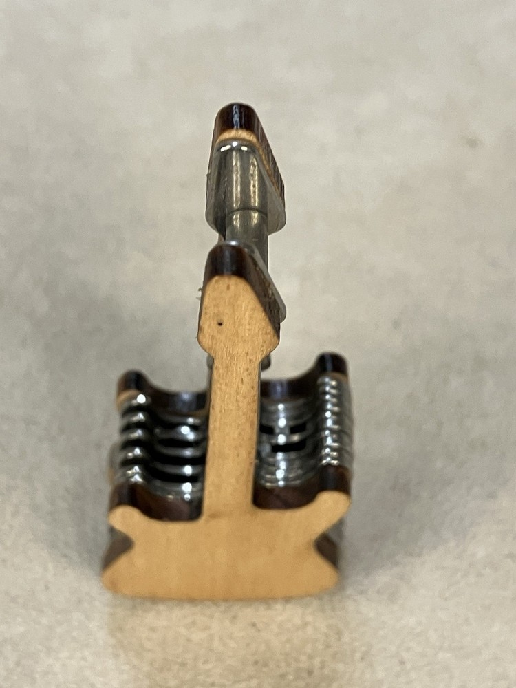 Kikkerland Guitar Multitool