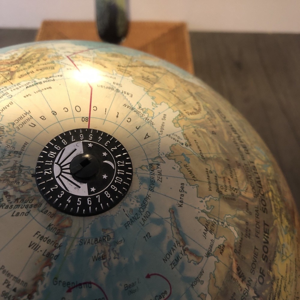 Spot Globe 2000 Illuminated Rotating Spot Globe From 1989 Instructions Denmark