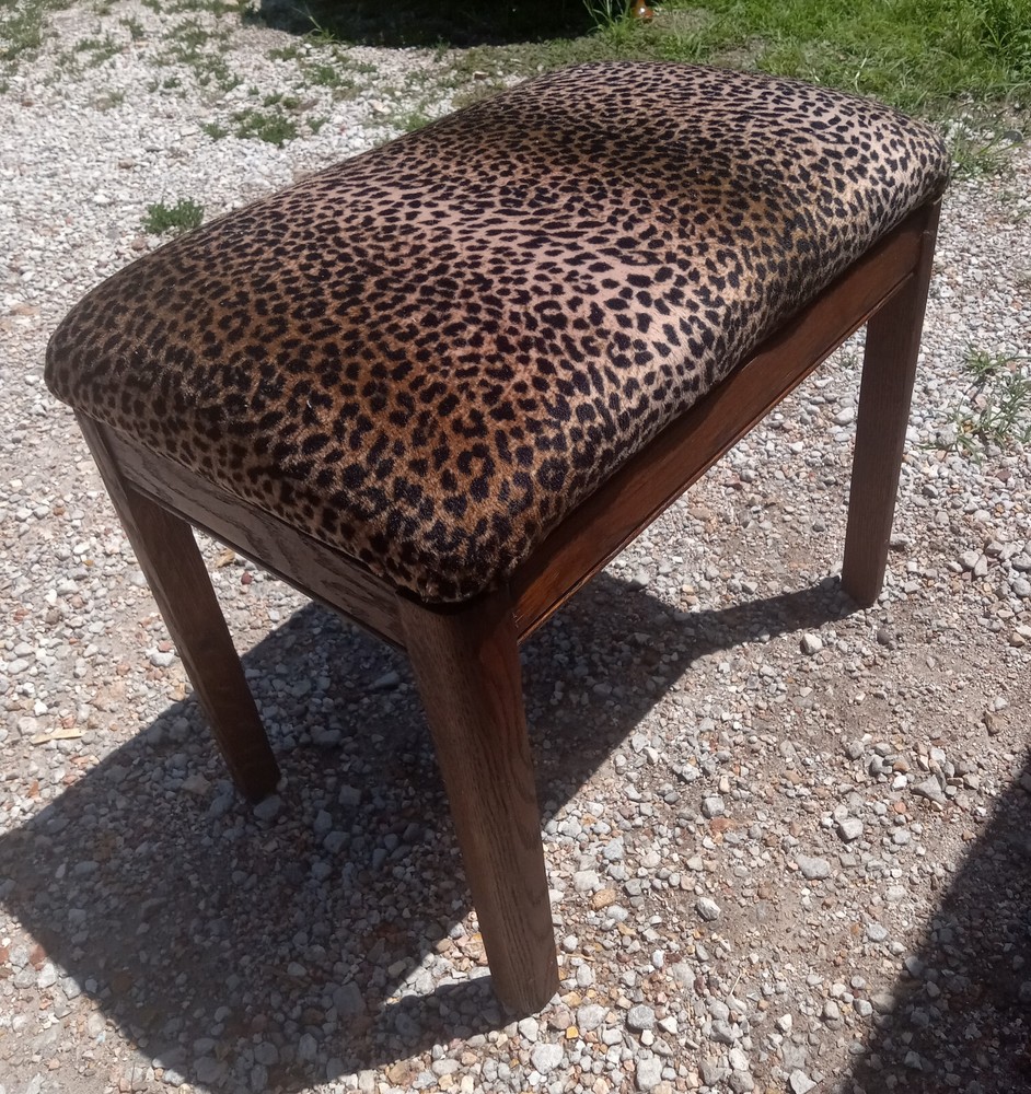 Oak Animal Print Vanity Bench  (VB33)