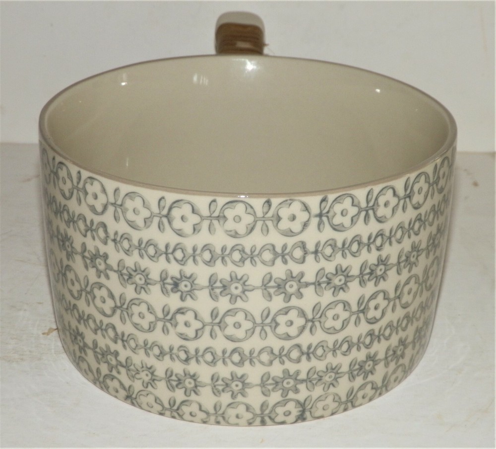 Stoneware Serving Pot with Wicker Wrapped Handle Gray Bloomingville