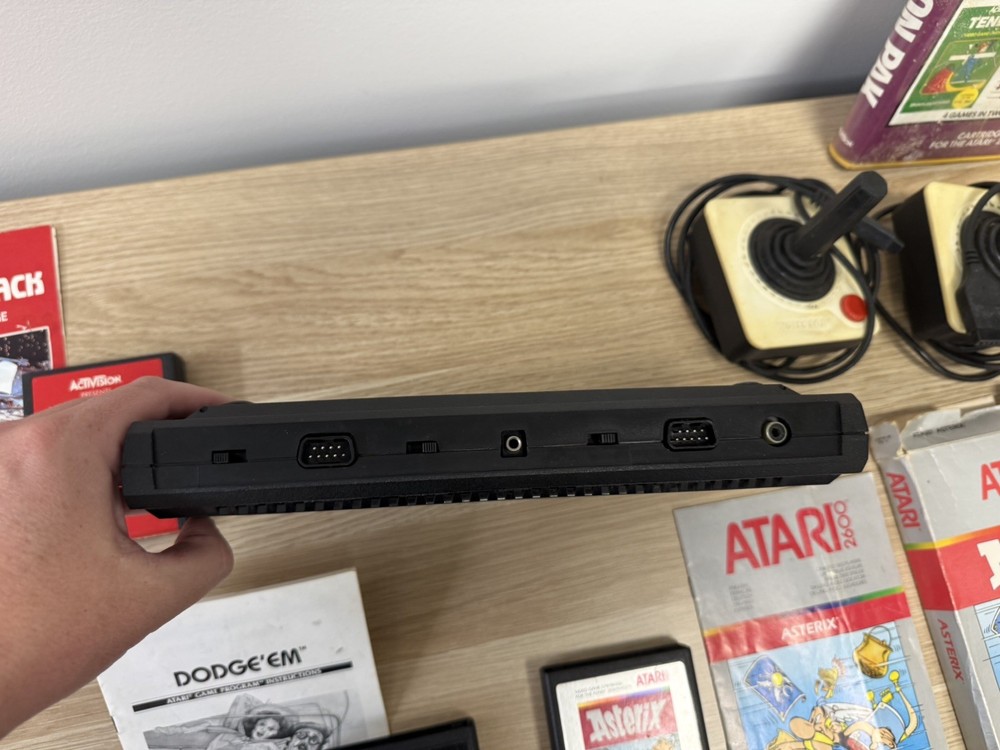 🎮 Atari 2600 Console Bundle – Includes Asterix (NTSC)