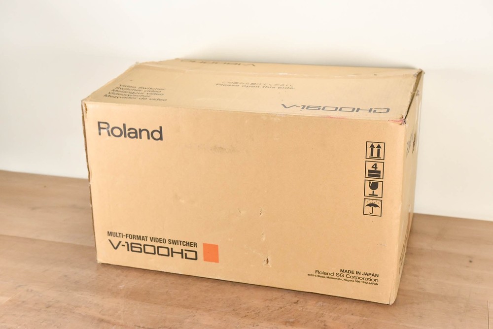 Roland V-1600HD Multi-Format Live Video Switcher CG00V7N