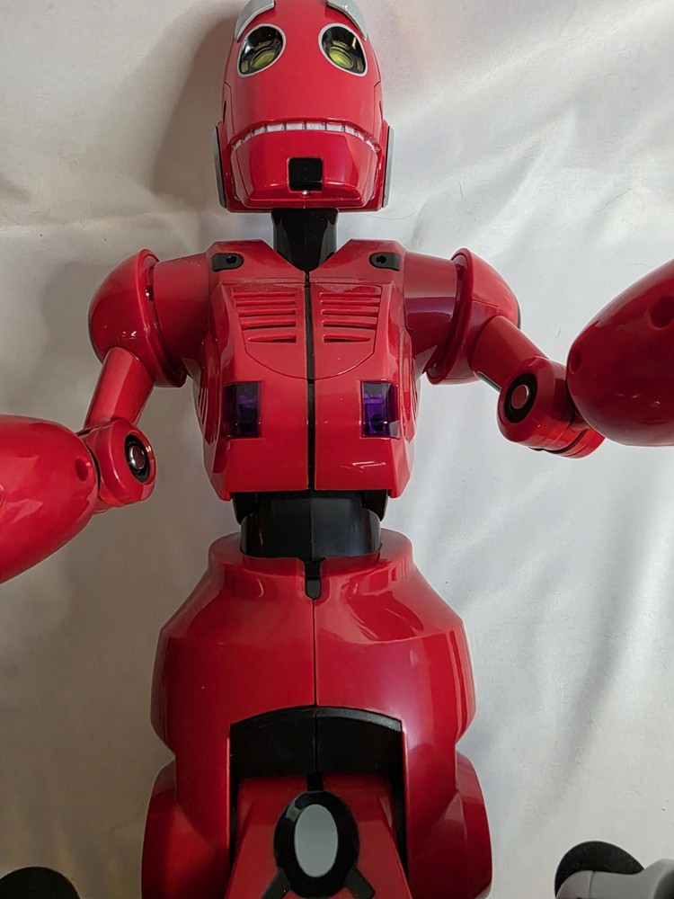 WowWee Tribot Talking Interactive Robot & Remote Control 15” Tested