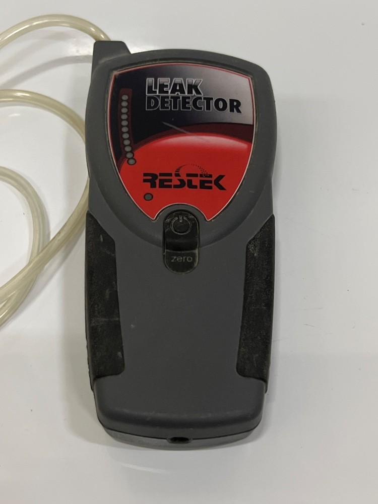 Restek Leak Detector Model 22839