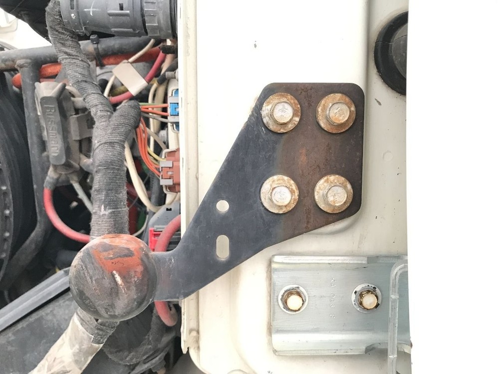 International 8600 Left/Driver Hood Rest - Used